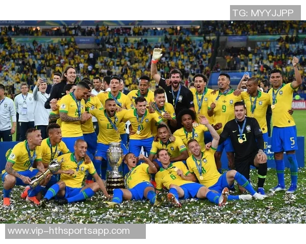 长友佑都社交媒体庆祝战胜巴西队这一历史性时刻将铭刻在足球史册中